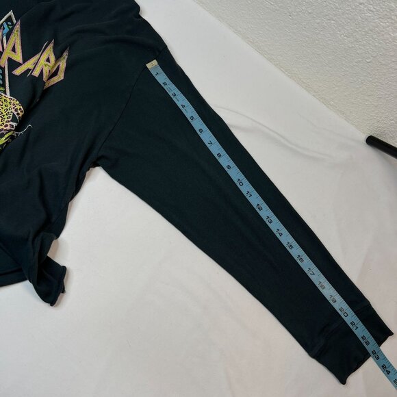 Daydreamer Def Leppard Cropped Top Long Sleeve Tee Black Leopard Large - Picture 7 of 10